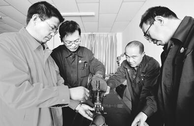 “工匠精神” 在柴达木油田 “工匠精神” 在柴达木油田