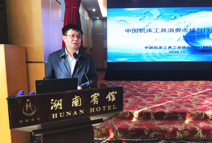 中国机床工具工业协会常务副理事长 毛予锋 中国机床工具工业协会常务副理事长 毛予锋