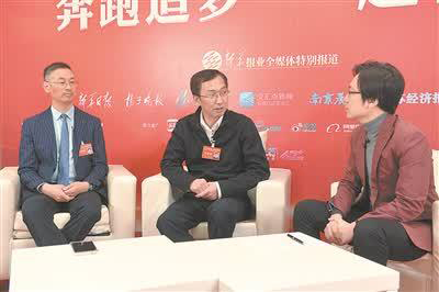 省人大代表、神通阀门董事长吴建新走进新华报业“江苏两会”演播室 热议“如何推动民营企业高质量发展” 省人大代表、神通阀门董事长吴建新走进新华报业“江苏两会”演播室 热议“如何推动民营企业高质量发展”