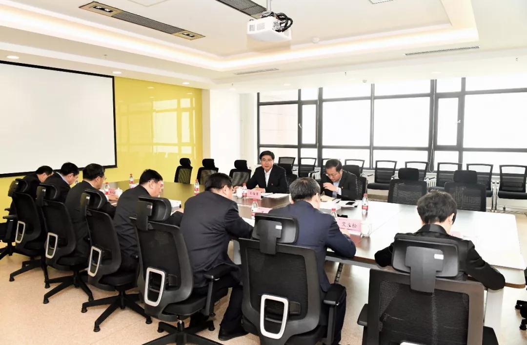 哈电集团党校(管理学院)召开校务委员会一次会议 哈电集团党校(管理学院)召开校务委员会一次会议