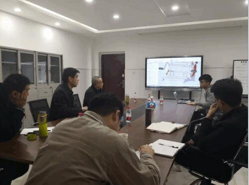 科巍轴承技术经理葛建江出席海宁技师学院(筹)技师研修论证会 科巍轴承技术经理葛建江出席海宁技师学院(筹)技师研修论证会