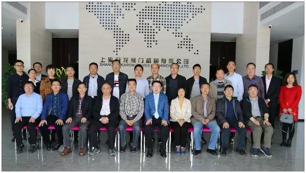 这么多大咖光临我司必须来张合影 这么多大咖光临我司必须来张合影
