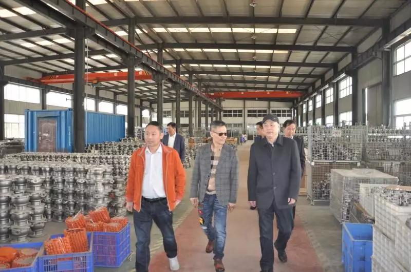 天津市阀门泵业商会吴文章会长带队赴会员企业走访调研 天津市阀门泵业商会吴文章会长带队赴会员企业走访调研