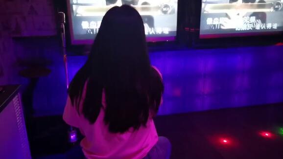般德阀门团建丨技术&品牌部:美食,K歌,畅享团建时光! 般德阀门团建丨技术&品牌部:美食,K歌,畅享团建时光!