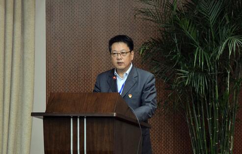 轴研科技总经理、党委副书记陈锋主持会议 轴研科技总经理、党委副书记陈锋主持会议