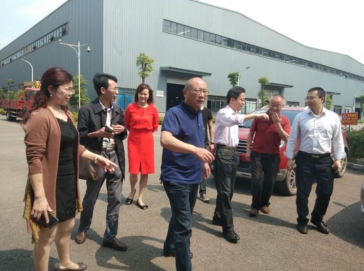 四川省商务厅发展贸易处处长张继朋一行到新达泵阀调研 四川省商务厅发展贸易处处长张继朋一行到新达泵阀调研