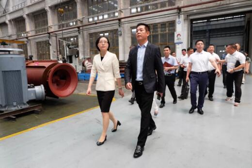 永嘉县县委书记王彩莲一行莅临凯泉泵业参观考察 永嘉县县委书记王彩莲一行莅临凯泉泵业参观考察