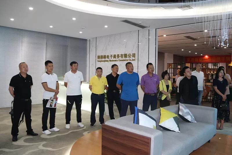 兰格集团总裁、北京金属材料流通协会副会长刘陶然一行调研考察重庆钢棒棒 兰格集团总裁、北京金属材料流通协会副会长刘陶然一行调研考察重庆钢棒棒