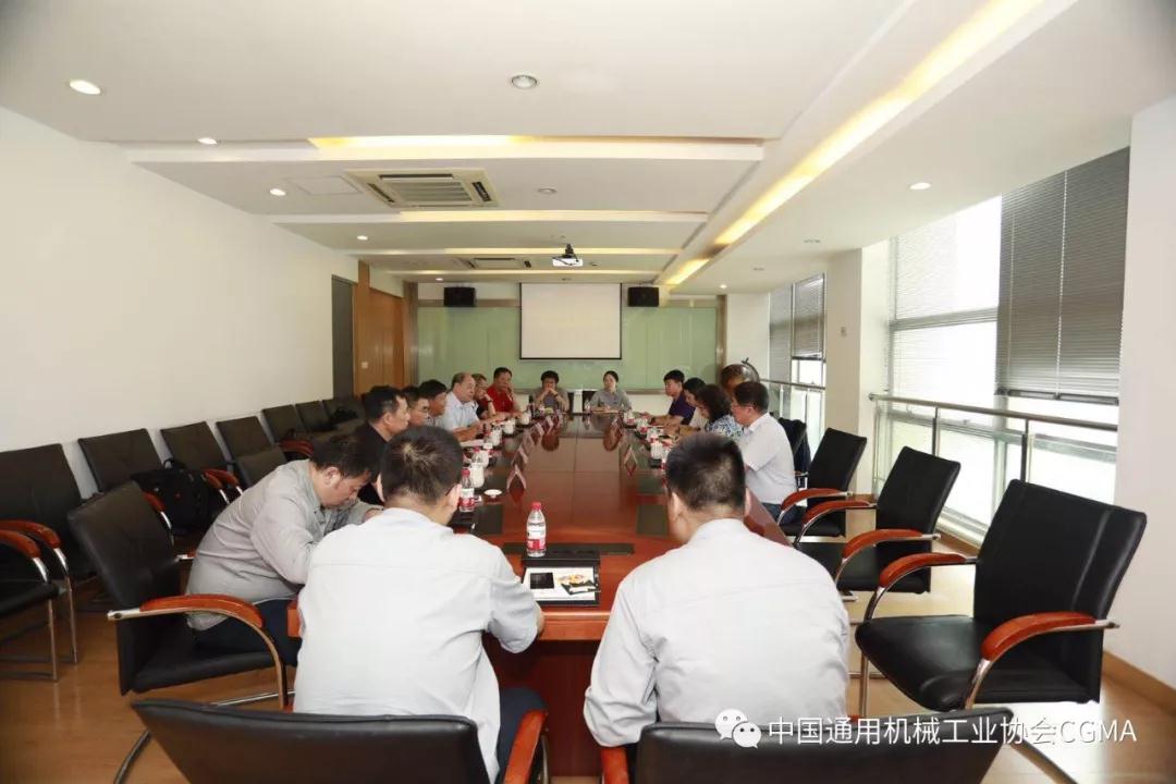 調研組在中電建上海能源裝備公司召開泵行業座談會，上海阿波羅、上海凱士比泵業、上海凱士比核電泵閥、上海水泵廠、上海工業泵廠等公司領導參加了座談會