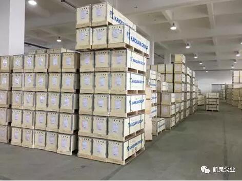 倉庫現場