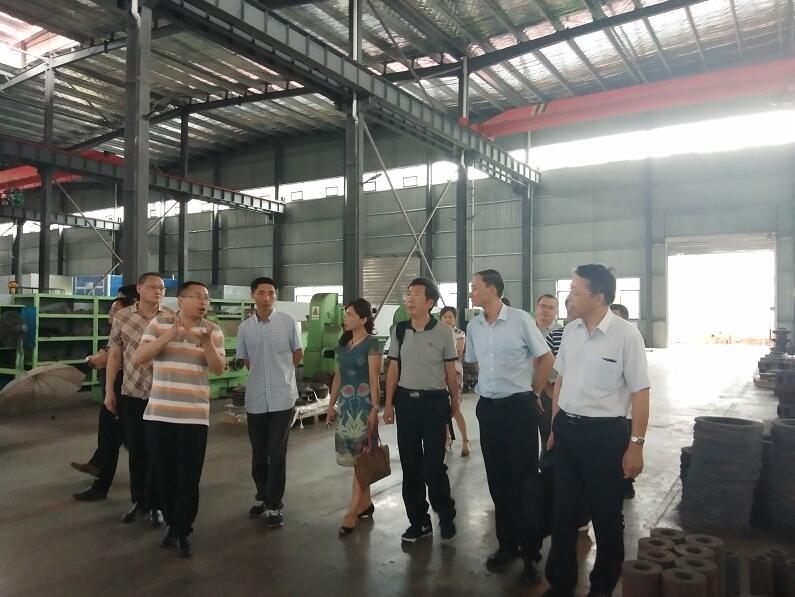 省機(jī)械工業(yè)聯(lián)合會忻鶴齡秘書長一行蒞臨新達(dá)<a href='http://www.tupvw34.cn/Product-bfl.html' target='_blank'>泵閥</a>調(diào)研