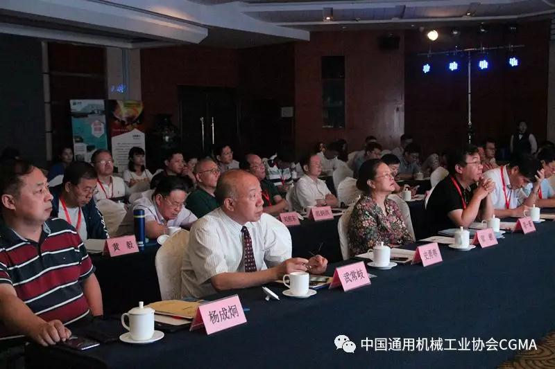 “2019干燥设备分会第一届产业年会暨第六届会员大会”在京召开 “2019干燥设备分会第一届产业年会暨第六届会员大会”在京召开