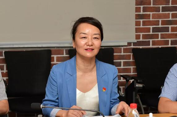 西安高新技术产业开发区管委会副主任韩红丽一行来访陕鼓