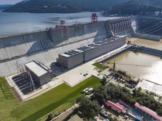 哈电电机为丰满重建项目研制的首台机组投产发电 哈电电机为丰满重建项目研制的首台机组投产发电