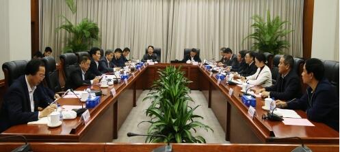 中核集团和自兴会见成都理工大学刘清友一行