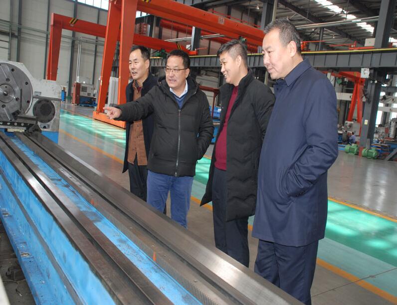 东莞市正翔模具公司领导来星火机床公司参观交流 东莞市正翔模具公司领导来星火机床公司参观交流