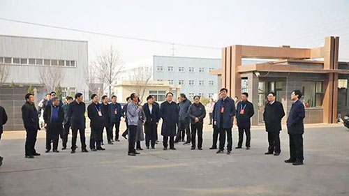 临汾市省十三届人大代表及各级领导莅临山西好利阀机械制造有限公司视察 临汾市省十三届人大代表及各级领导莅临山西好利阀机械制造有限公司视察