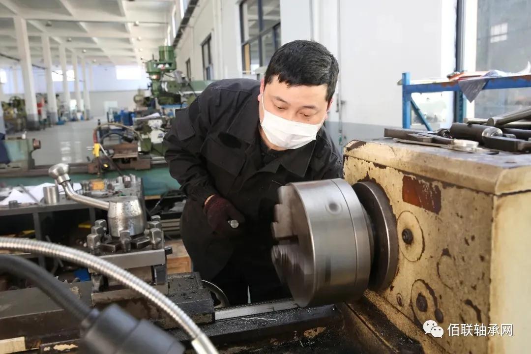 重点项目攻坚年丨小轴承“转”出大效益 重点项目攻坚年丨小轴承“转”出大效益