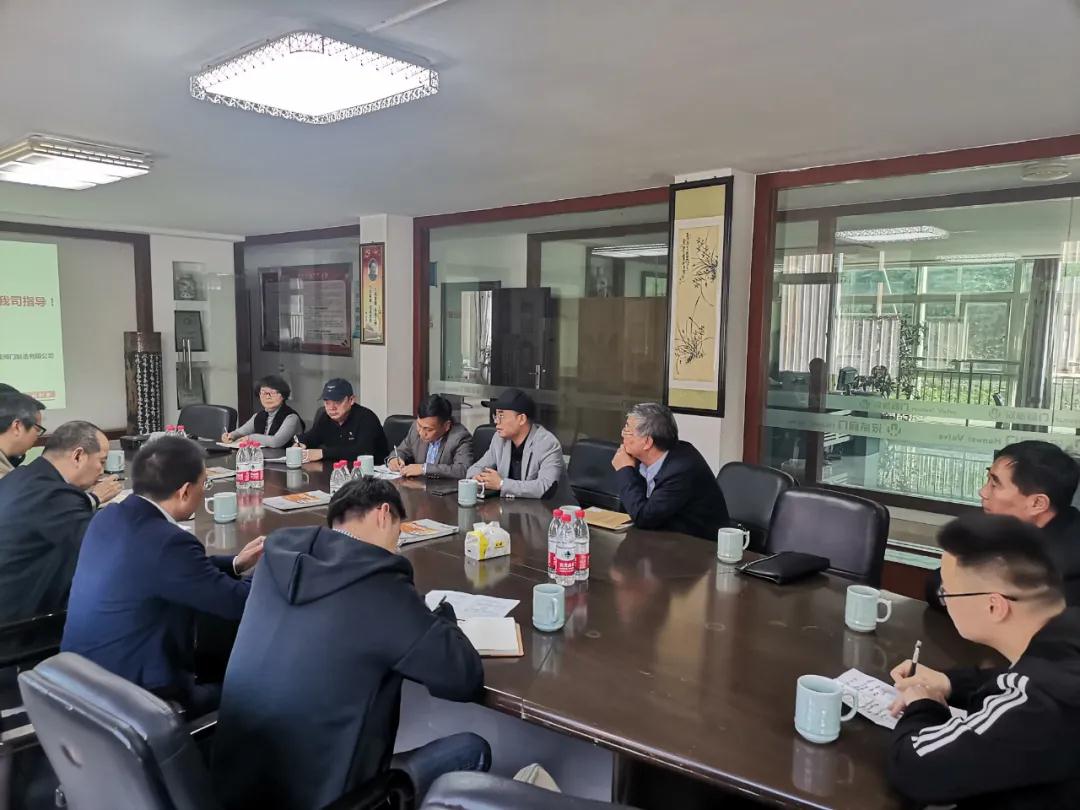省工商聯黨組副書記、副主席黃正強蒞臨漢威閥門公司考察指導