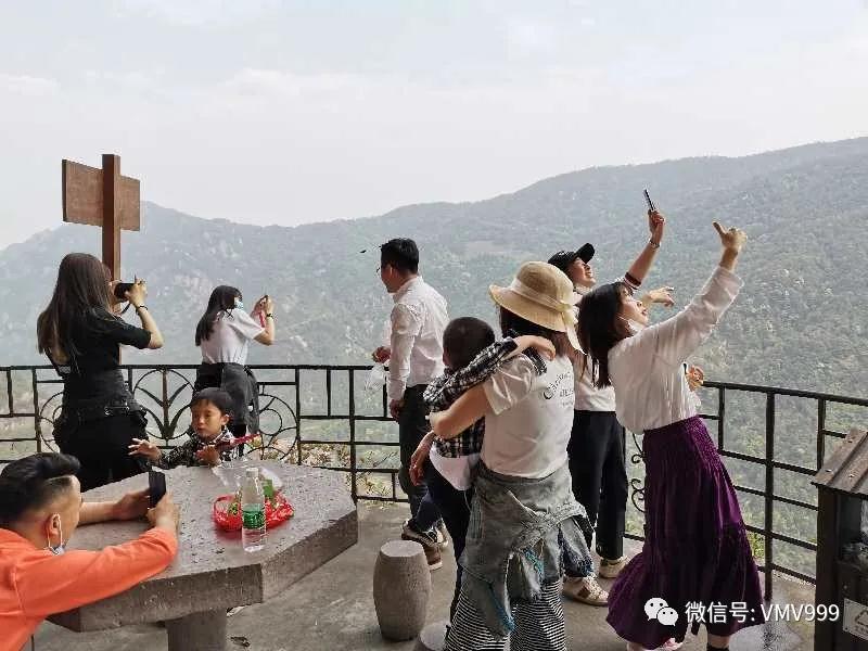 紐頓組織管理團隊“戰(zhàn)疫”后首次團建暨旅游活動