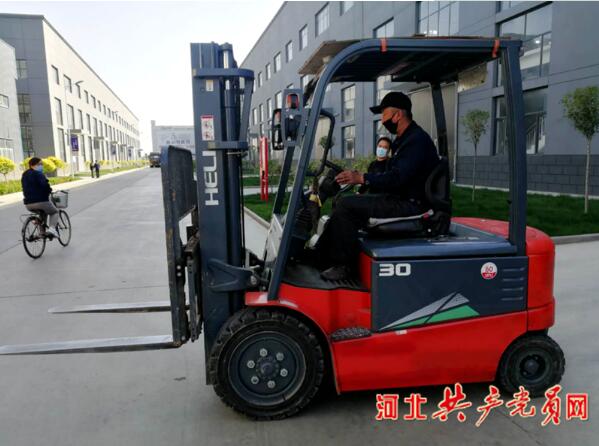 引進新能源叉車
