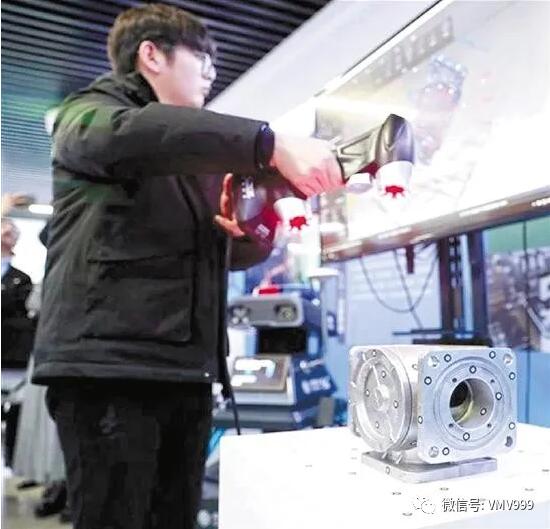 通过5G技术探测零件内部构造是否合格 (图片由陈胜豪、范海国提供) 通过5G技术探测零件内部构造是否合格 (图片由陈胜豪、范海国提供)