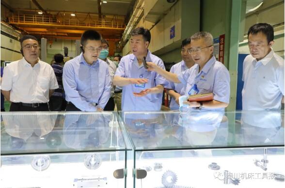 陕西省工信厅刘波副厅长一行莅临秦川集团专题调研 陕西省工信厅刘波副厅长一行莅临秦川集团专题调研