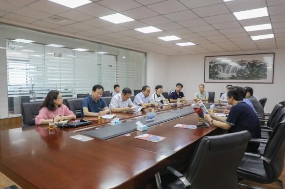 山西省小企业发展促进局副局长张会荣莅临北京好利集团山西基地调研 山西省小企业发展促进局副局长张会荣莅临北京好利集团山西基地调研