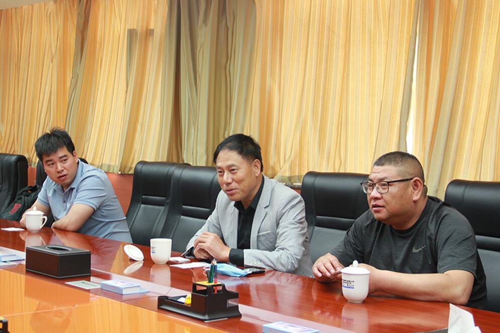 赤道油脂印度尼西亞有限公司客商來蘭高閥門公司考察