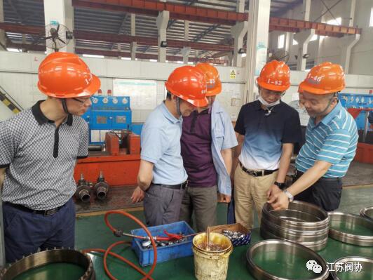 中核科技與蘇州市燃?xì)庠O(shè)備閥門(mén)制造有限公司工作交流！