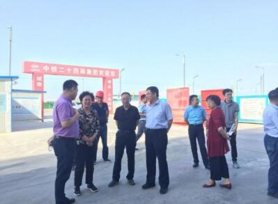 寧夏回族自治區發改委副主任王君蘭一行到中軸小鎮三期項目調研