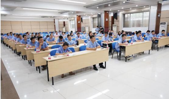 江南工业集团：公司团委组织开展“双百青年”素质提升培训