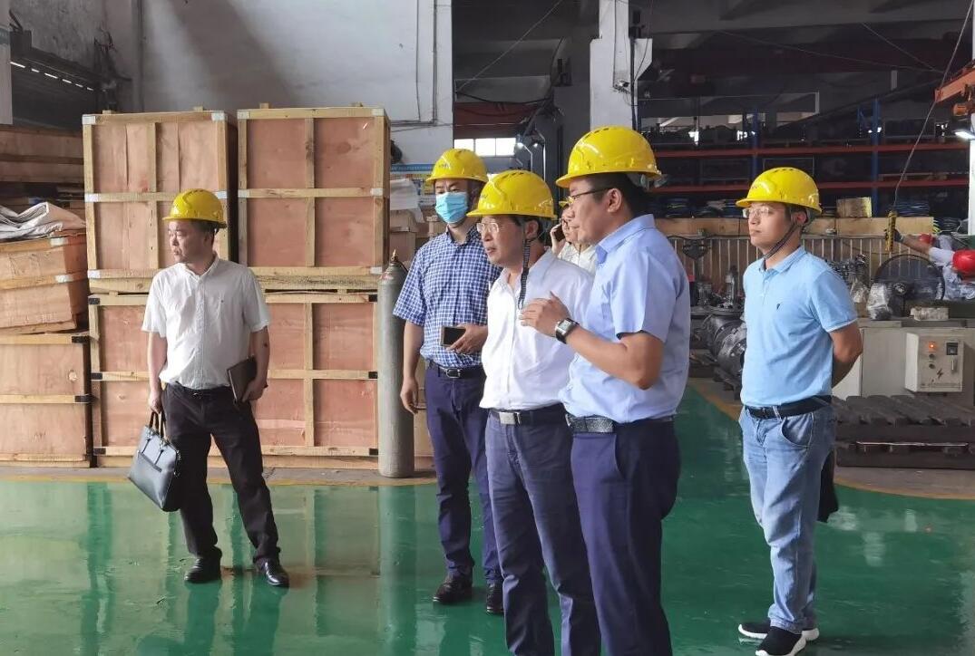 中國人民銀行溫州市中心支行黨委書記、行長肖宗富調(diào)研考察紐頓