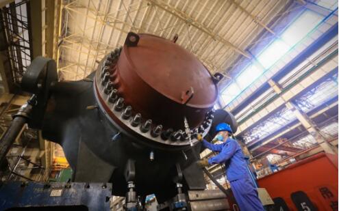 哈電電機(jī)研制周寧抽蓄機(jī)組首臺(tái)165噸“巨型球閥”通過驗(yàn)收