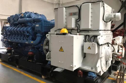 （圖為觀光船永磁發(fā)電機(jī)）