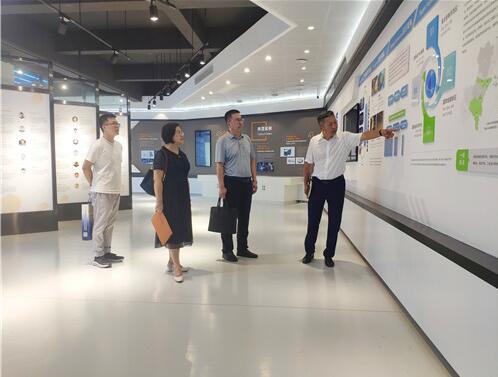 蘭理工泵閥院走訪溫州大學激光與光電智能制造研究院