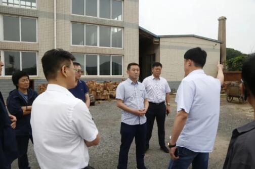 瓦房店市長周振雷調研軸承制造企業 為企業“把脈問診”解難題