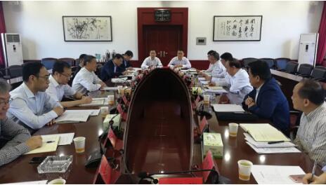 斯泽夫一行与湖南省国资委举行座谈会，就推进有关领域合作进行交流。