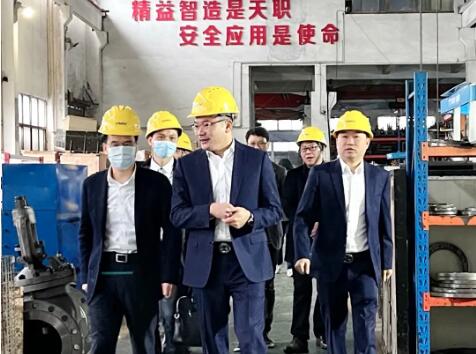永嘉副縣長胡宋孝元宵佳節走訪慰問紐頓，鼓勵紐頓要立志成為企業發展標桿