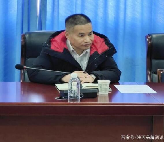 杨仙芳董事长介绍公司高效电机产品 杨仙芳董事长介绍公司高效电机产品