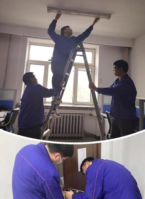 設計聯合團支部的全體團員青年對研發試驗中心部分損壞的門檻、門鎖和地面進行維修。