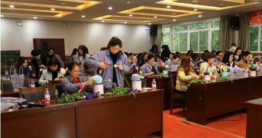 重庆水泵：市场系统分工会举办插花体验活动