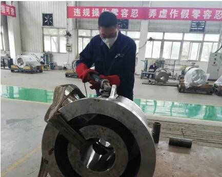 重慶水泵：容器車間搶抓急難任務