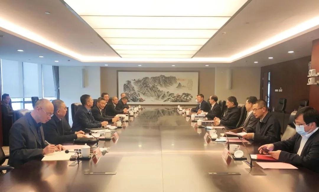 哈電集團(tuán)斯?jié)煞蚵赎?duì)拜訪中國(guó)華電