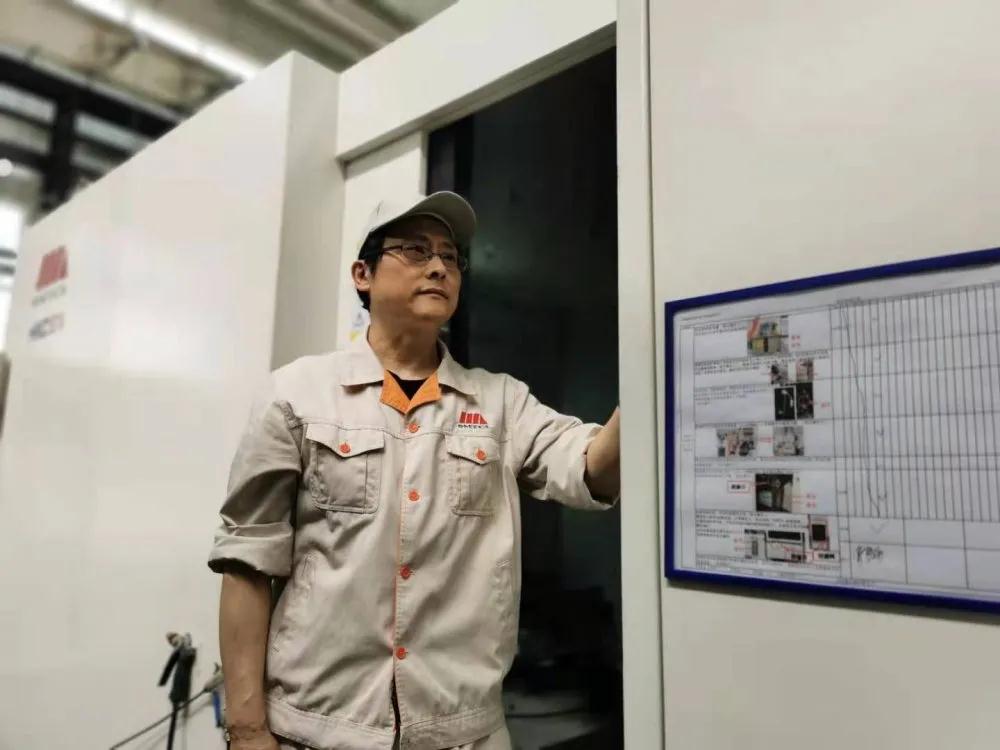 沈阳机床:锦旗在一线飘扬 优质服务屡获赞 沈阳机床:锦旗在一线飘扬 优质服务屡获赞