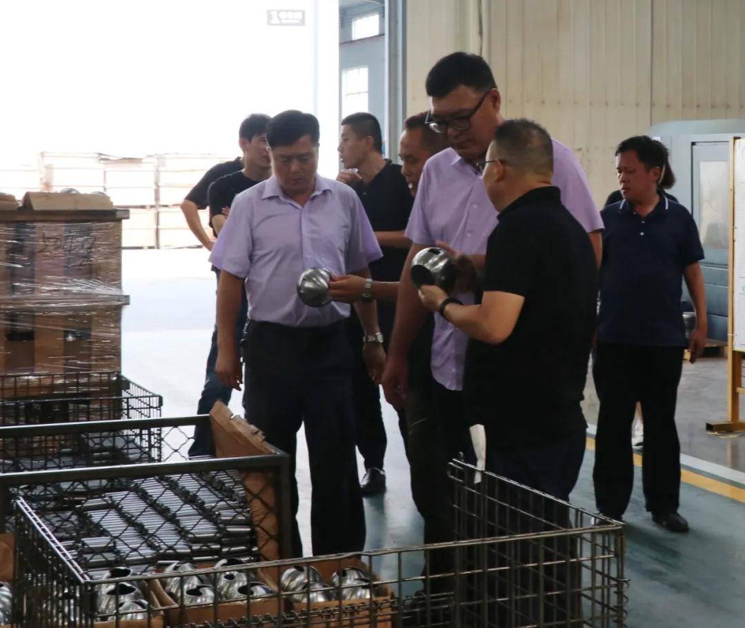 天津市港益供热有限公司再次到河北同力阀门洽谈有关智慧供热节能问题 天津市港益供热有限公司再次到河北同力阀门洽谈有关智慧供热节能问题