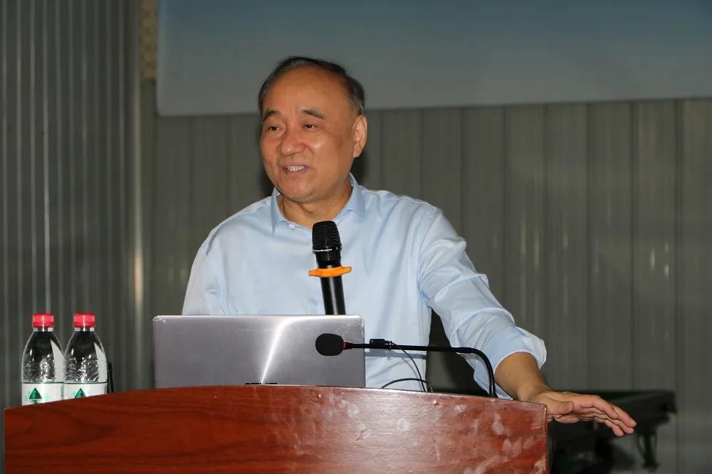 陜鼓集團舉行EDP干部研修班“戰略決策”課程培訓活動