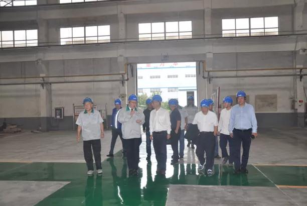 “新型外熱送風水冷長爐齡大噸位沖天爐系統的研發與應用”通過科技成果評價