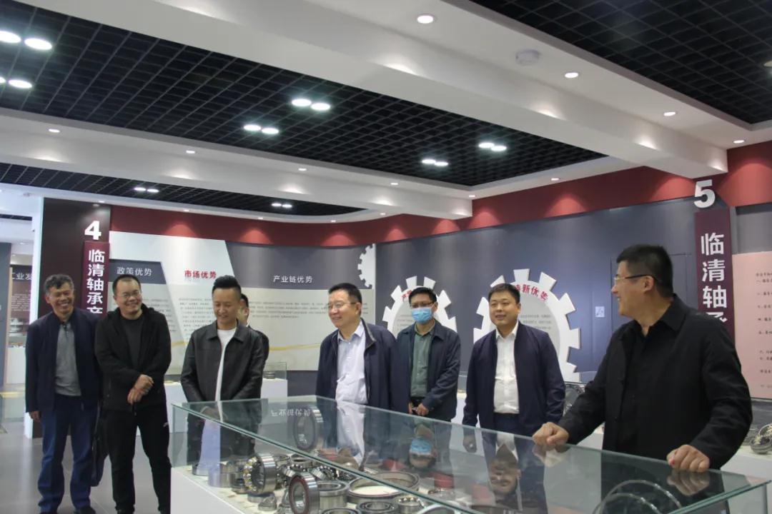 聊城市副主任王永民一行到访临清市轴承商会开展调研工作 聊城市副主任王永民一行到访临清市轴承商会开展调研工作