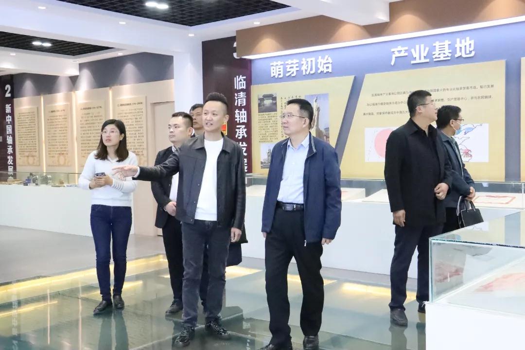聊城市副主任王永民一行到访临清市轴承商会开展调研工作 聊城市副主任王永民一行到访临清市轴承商会开展调研工作